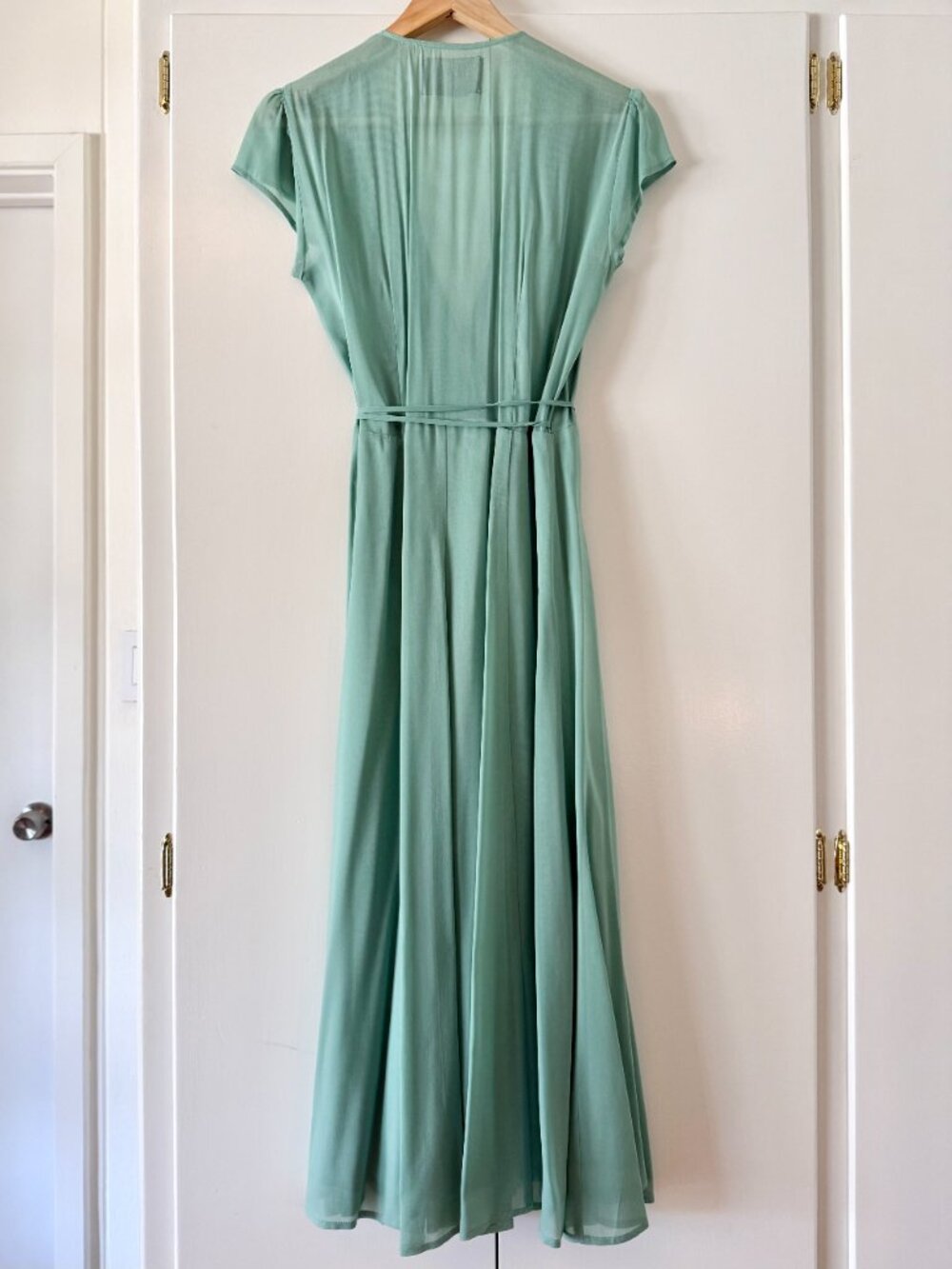 Reformation Carina Dress - Picture 2 of 8